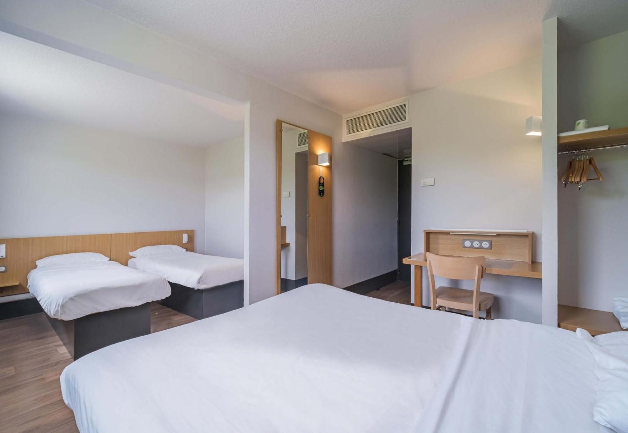 B&B Hotel Белфор Екстериор снимка