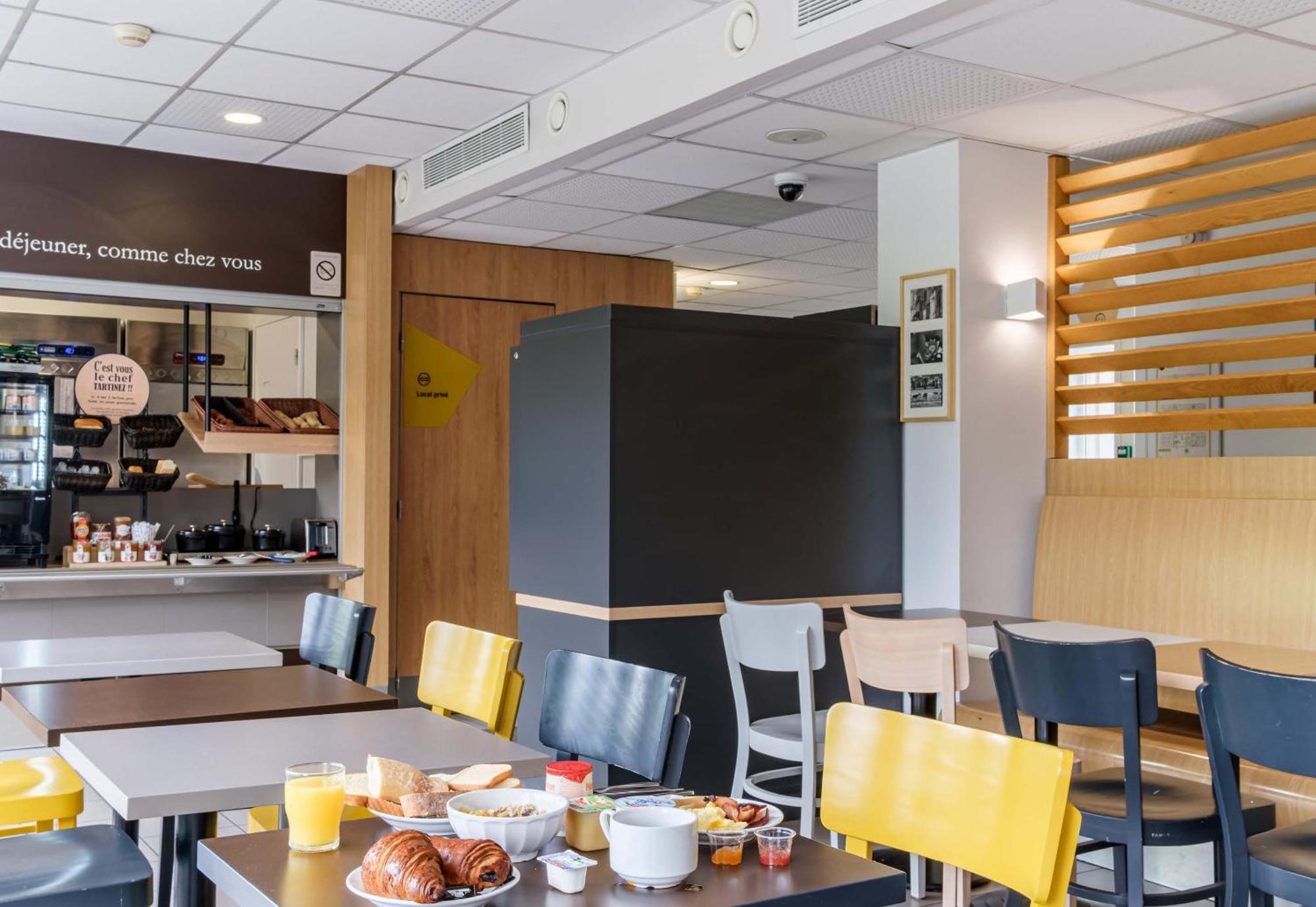 B&B Hotel Белфор Екстериор снимка