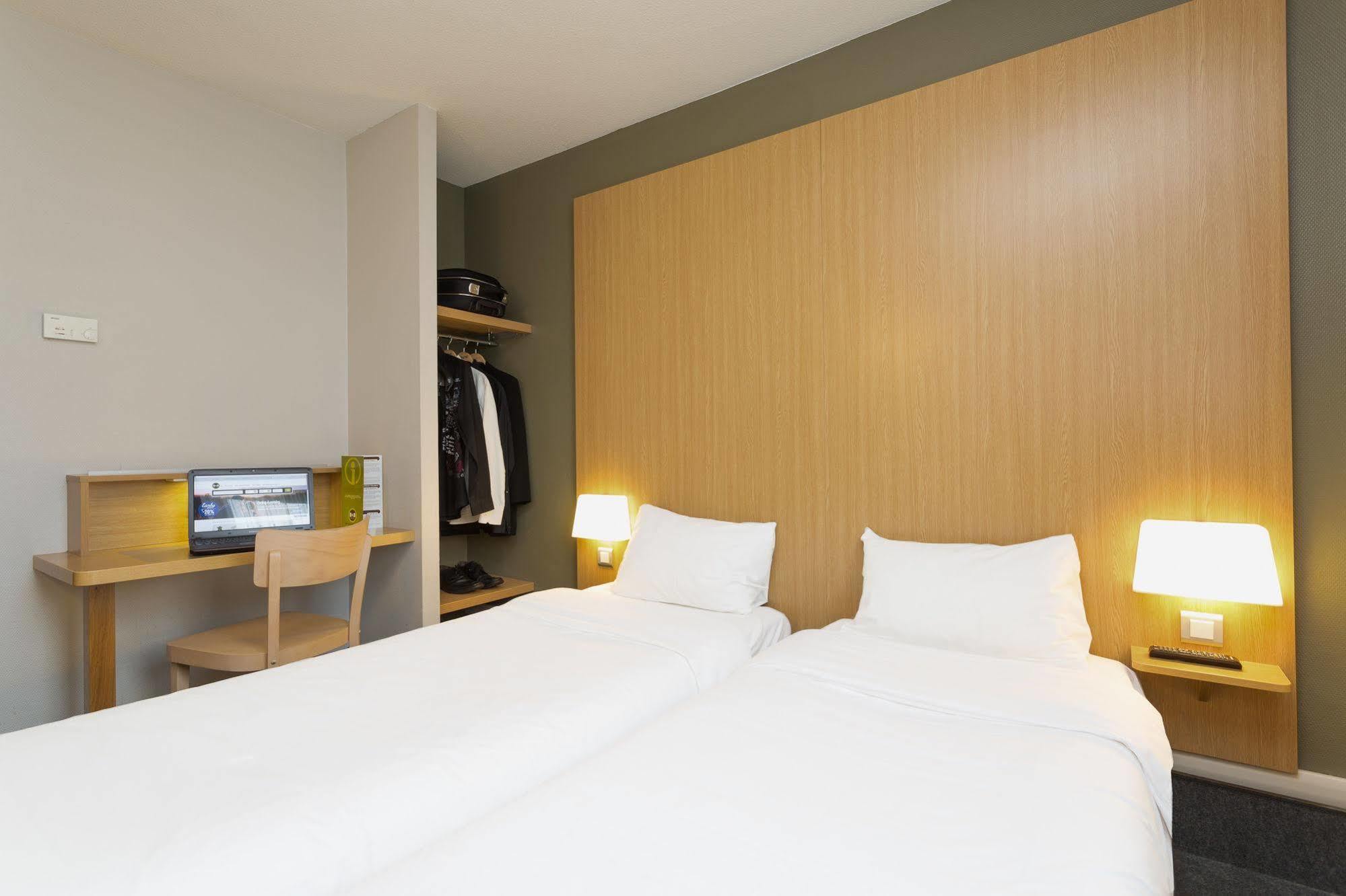 B&B Hotel Белфор Екстериор снимка